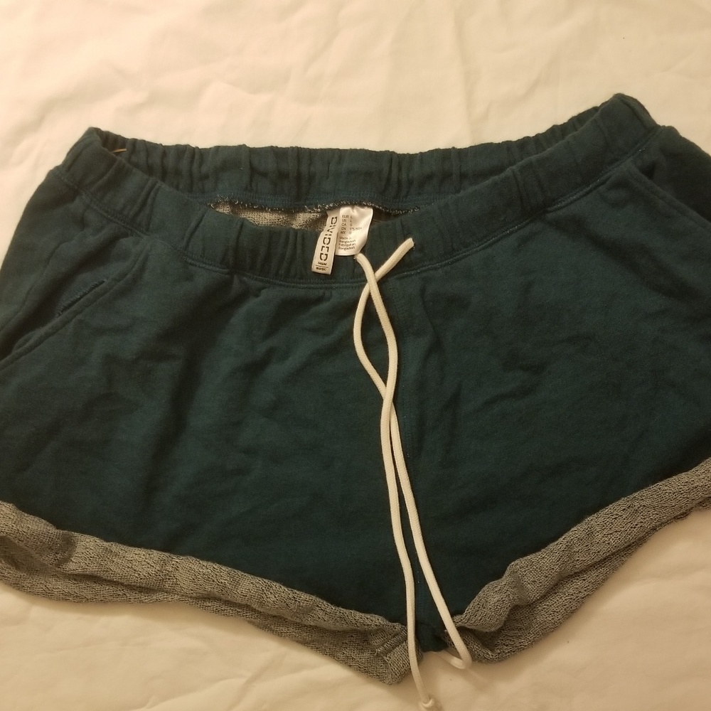 Divided Jersey shorts green L